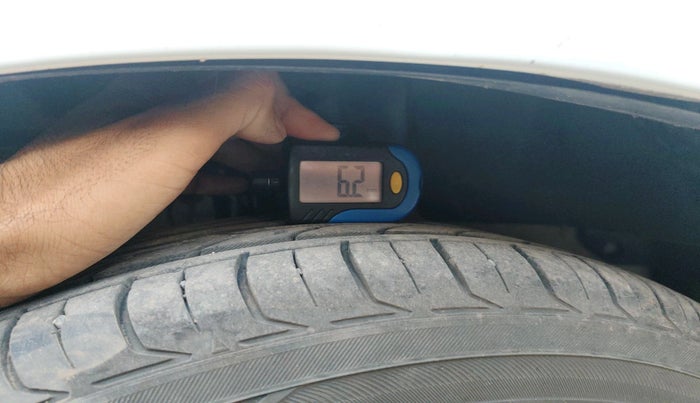 2015 Honda Amaze 1.5L I-DTEC S, Diesel, Manual, 1,13,304 km, tyre