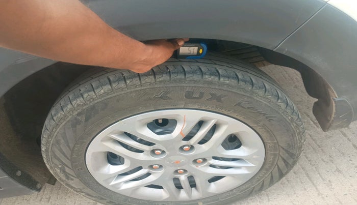 2024 KIA CARENS Premium (O) 1.5 Petrol 7 STR, Petrol, Manual, 12,073 km, tyre