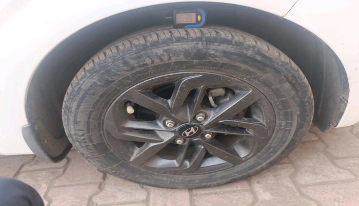 2021 Hyundai GRAND I10 NIOS SPORTZ 1.2 KAPPA VTVT, Petrol, Manual, 28,698 km, tyre