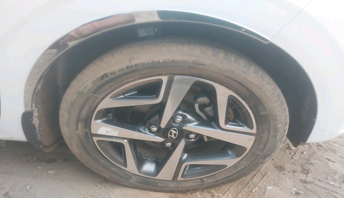 2021 Hyundai AURA SX PLUS 1.2 AMT, Petrol, Automatic, 32,687 km, tyre