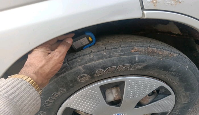 2011 Maruti Eeco 5 STR WITH A/C+HTR, Petrol, Manual, 62,304 km, tyre