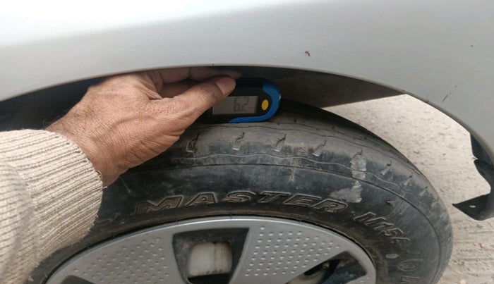 2011 Maruti Eeco 5 STR WITH A/C+HTR, Petrol, Manual, 62,304 km, tyre