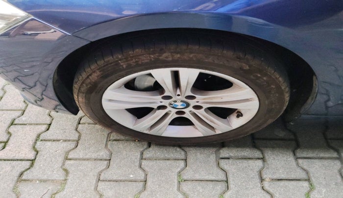 2017 BMW 3 Series 320d Sport Line, Diesel, Automatic, 56,665 km, tyre