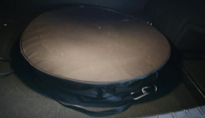 2017 BMW 3 Series 320d Sport Line, Diesel, Automatic, 56,665 km, tyre