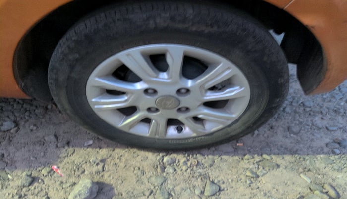 2017 Tata Tiago XZ PETROL, Petrol, Manual, 75,950 km, tyre