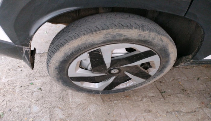 2021 Nissan MAGNITE XE, Petrol, Manual, 55,098 km, tyre