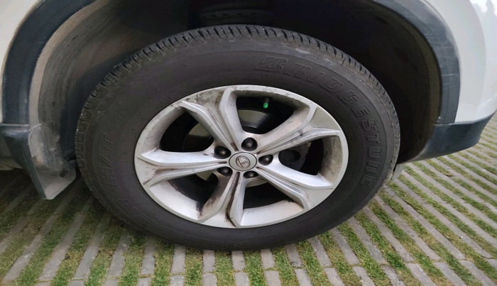 2019 Tata Harrier XZ 2.0L, Diesel, Manual, 70,181 km, tyre