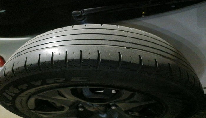 2015 Ford Ecosport TREND 1.5L DIESEL, Diesel, Manual, 1,03,047 km, tyre