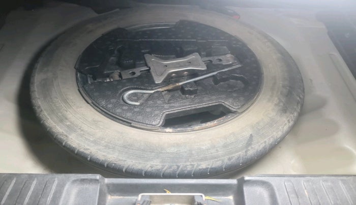 2018 Maruti Vitara Brezza ZDI PLUS, Diesel, Manual, 67,451 km, tyre