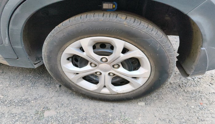 2023 KIA SONET HTE 1.5, Diesel, Manual, 1,159 km, tyre