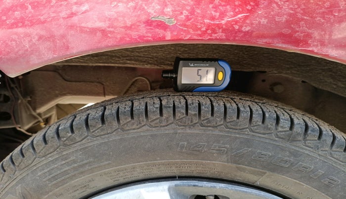 2016 Hyundai Eon ERA +, Petrol, Manual, 67,872 km, tyre