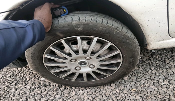 2014 Tata Indigo ECS GLX, Petrol, Manual, 1,02,926 km, tyre