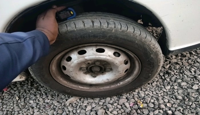 2014 Tata Indigo ECS GLX, Petrol, Manual, 1,02,926 km, tyre