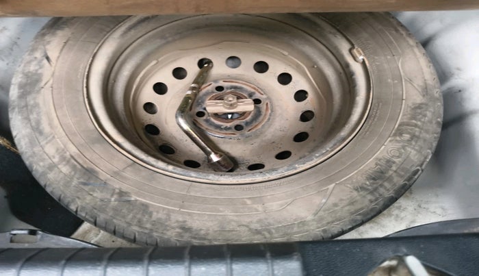 2017 Hyundai Elite i20 SPORTZ 1.2, Petrol, Manual, 1,63,047 km, tyre