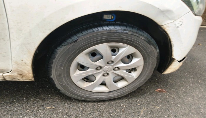 2017 Hyundai Elite i20 SPORTZ 1.2, Petrol, Manual, 1,63,047 km, tyre