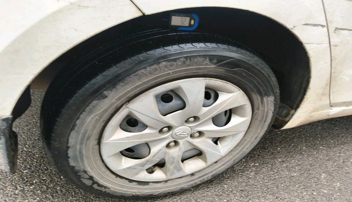 2017 Hyundai Elite i20 SPORTZ 1.2, Petrol, Manual, 1,63,047 km, tyre