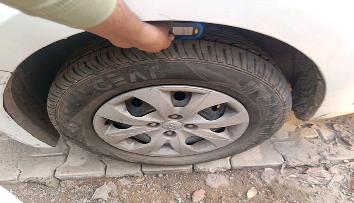 2016 Hyundai Elite i20 MAGNA 1.2, Petrol, Manual, 59,918 km, tyre