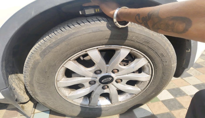 2016 Mahindra XUV500 W10, Diesel, Manual, 1,31,170 km, tyre