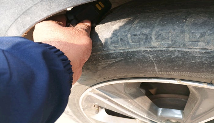 2016 Hyundai Creta SX PLUS AT 1.6 PETROL, Petrol, Automatic, 1,58,788 km, tyre