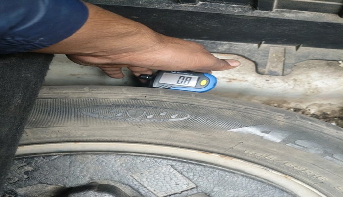 2016 Hyundai Creta BASE 1.4 DIESEL, Diesel, Manual, 2,05,870 km, tyre