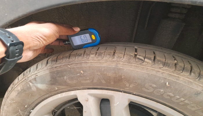 2022 Renault TRIBER RXZ, Petrol, Manual, 17,532 km, tyre