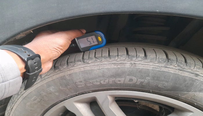 2022 Renault TRIBER RXZ, Petrol, Manual, 17,532 km, tyre