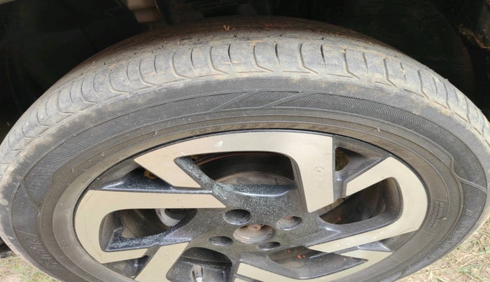 2021 Nissan MAGNITE XV PREMIUM, Petrol, Manual, 88,850 km, tyre