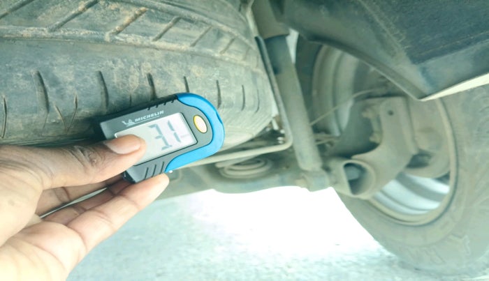 2014 Renault Duster RXL PETROL, Petrol, Manual, 93,362 km, tyre