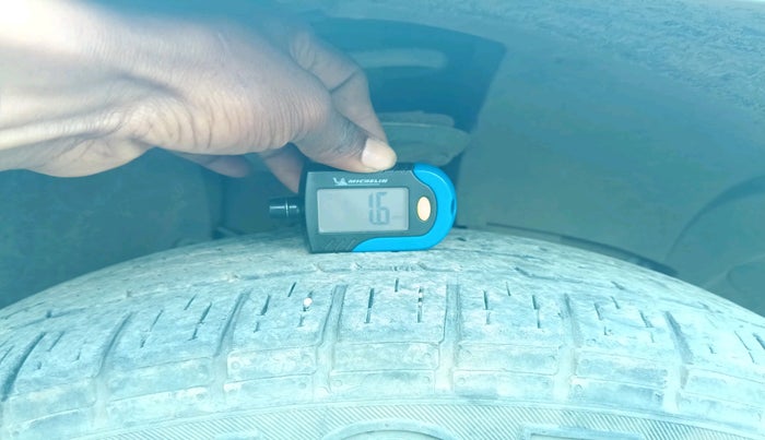 2014 Renault Duster RXL PETROL, Petrol, Manual, 93,362 km, tyre