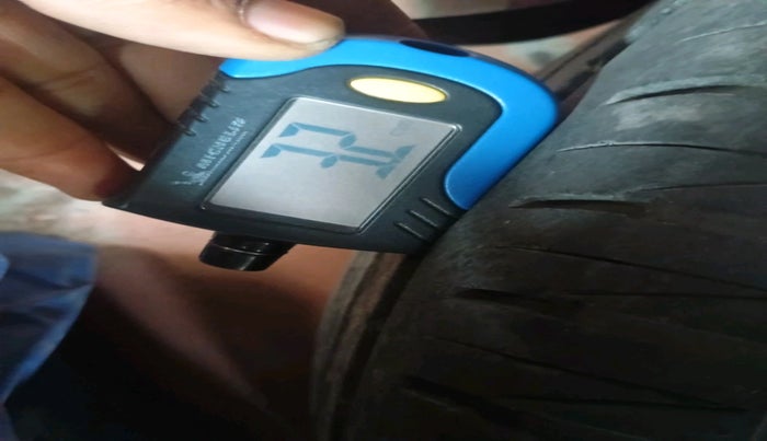 2019 Maruti Vitara Brezza ZDI AMT, Diesel, Automatic, 95,424 km, tyre