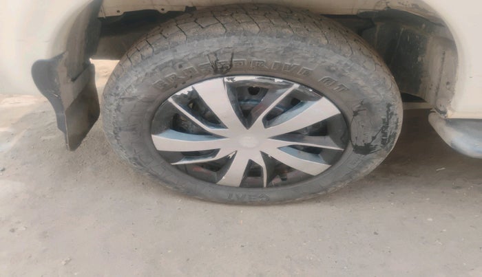 2019 Mahindra Scorpio S5, Diesel, Manual, 69,714 km, tyre