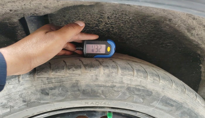 2019 Maruti Vitara Brezza VDI AMT, Diesel, Automatic, 1,45,396 km, tyre