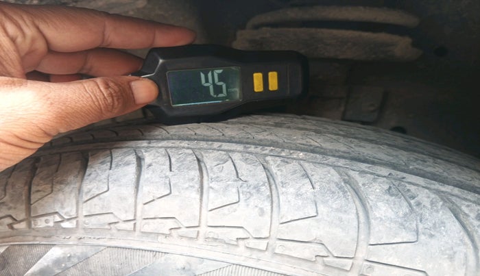 2016 Maruti Swift Dzire VDI (O), Diesel, Manual, 1,56,220 km, tyre