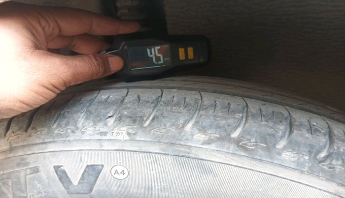 2016 Maruti Swift Dzire VDI (O), Diesel, Manual, 1,56,220 km, tyre