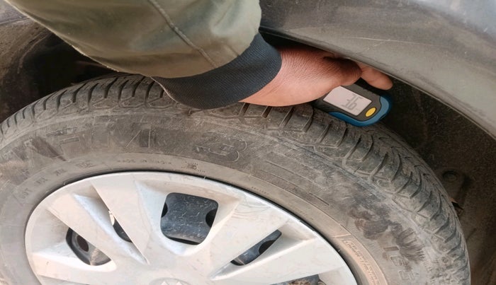 2016 Maruti Swift VDI, Diesel, Manual, 94,860 km, tyre