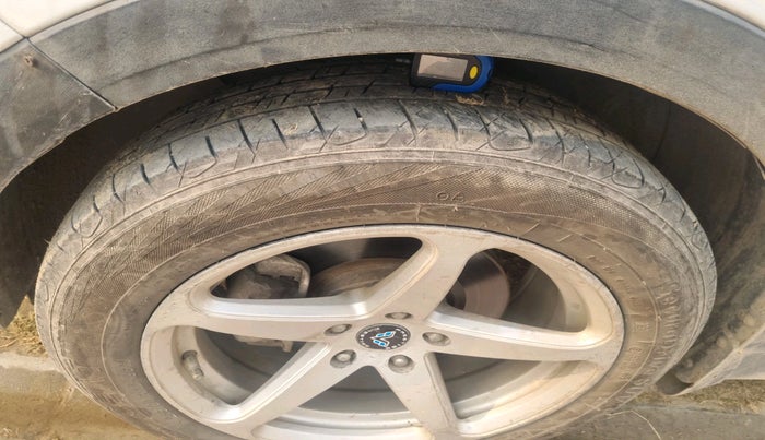 2017 Hyundai Creta S 1.4 DIESEL, Diesel, Manual, 1,17,677 km, tyre