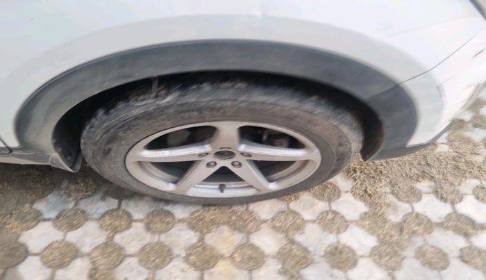 2017 Hyundai Creta S 1.4 DIESEL, Diesel, Manual, 1,17,677 km, tyre