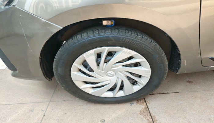 2020 Maruti Ertiga VXI CNG, Petrol, Manual, 93,301 km, tyre