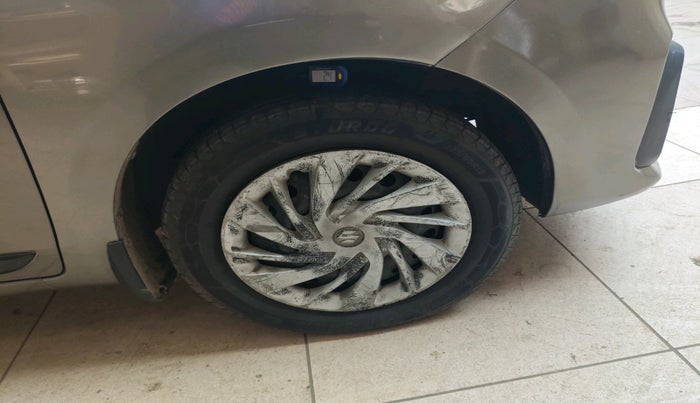 2020 Maruti Ertiga VXI CNG, Petrol, Manual, 93,301 km, tyre