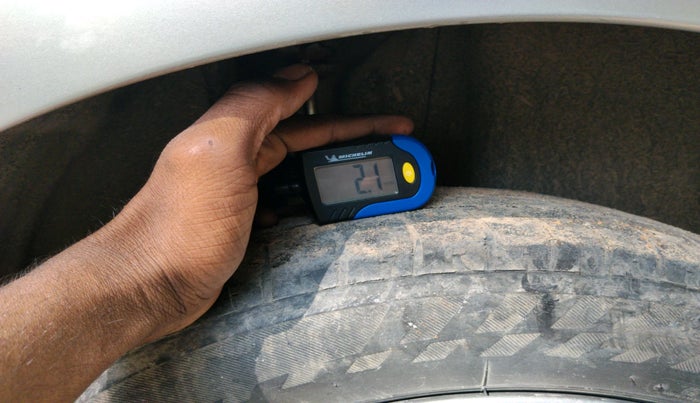 2016 Skoda Rapid AMBITION 1.5 TDI, Diesel, Manual, 1,31,816 km, tyre