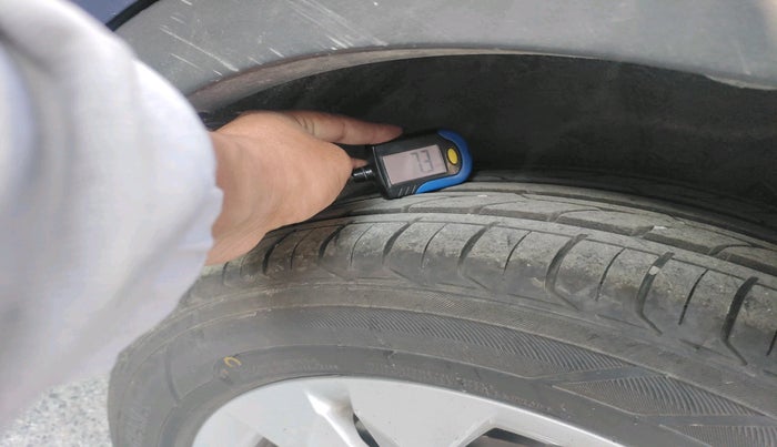 2022 BMW X1 sDrive20i xLine, Petrol, Automatic, 36,686 km, tyre