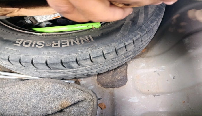 2022 Hyundai AURA S 1.2 CNG, Petrol, Manual, 1,33,939 km, tyre