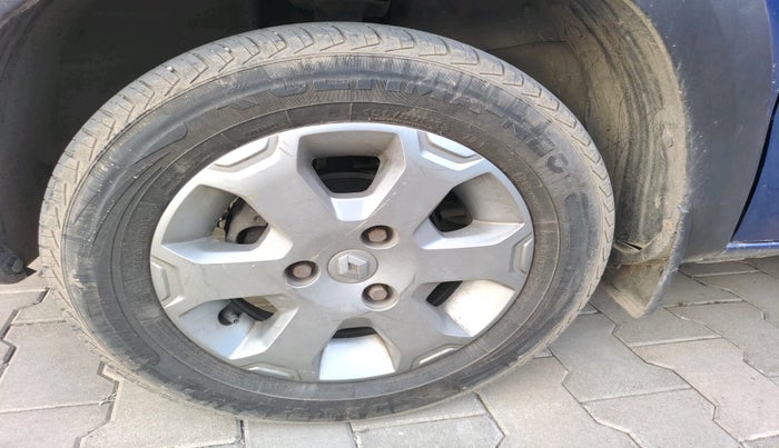 2018 Renault Kwid CLIMBER 1.0 AMT, Petrol, Automatic, 48,275 km, tyre