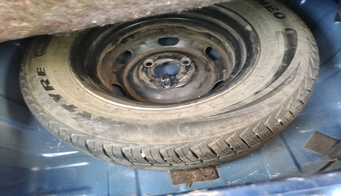 2018 Renault Kwid CLIMBER 1.0 AMT, Petrol, Automatic, 48,275 km, tyre