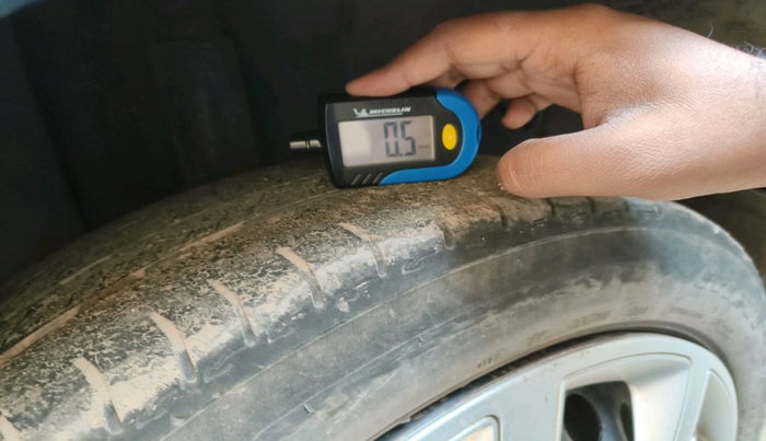 2023 Tata ALTROZ XM PLUS SUNROOF CNG, Petrol, Manual, 36,211 km, tyre