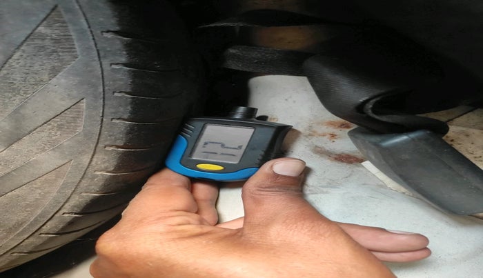 2015 Hyundai Grand i10 MAGNA 1.1 CRDI, Diesel, Manual, 1,49,718 km, tyre