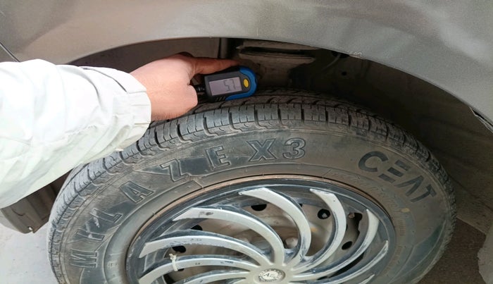 2019 Maruti New Wagon-R LXI CNG 1.0, Petrol, Manual, 81,244 km, tyre