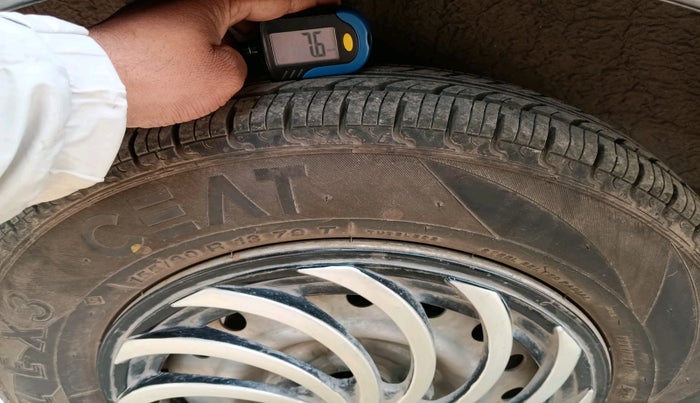 2019 Maruti New Wagon-R LXI CNG 1.0, Petrol, Manual, 81,244 km, tyre