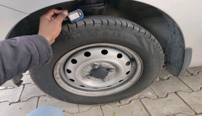 2013 Maruti Wagon R 1.0 LXI CNG, Petrol, Manual, 1,20,260 km, tyre