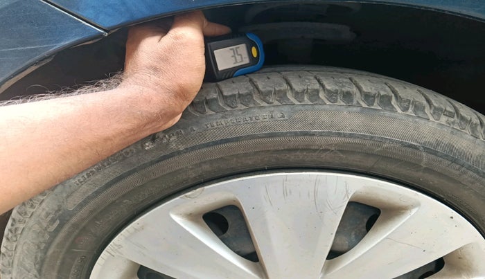 2016 Maruti Ertiga VXI, Petrol, Manual, 89,425 km, tyre